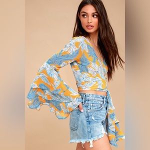 CABANA GOLDEN YELLOW TROPICAL  TIE-FRONT CROP TOP